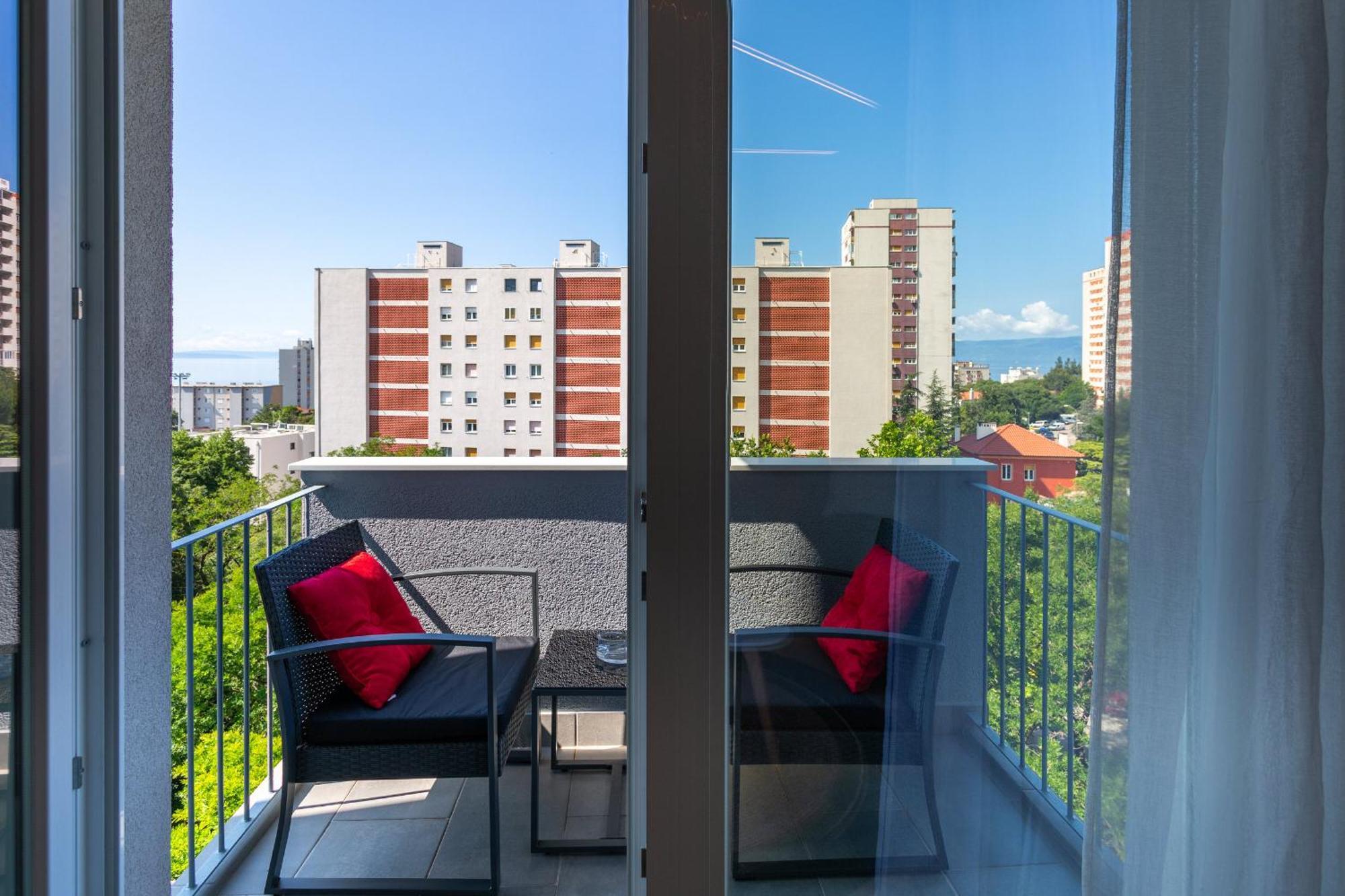 Brand New Apartment Close To The Beach, City Center And University Of Rijeka - Apartment Karlo 외부 사진
